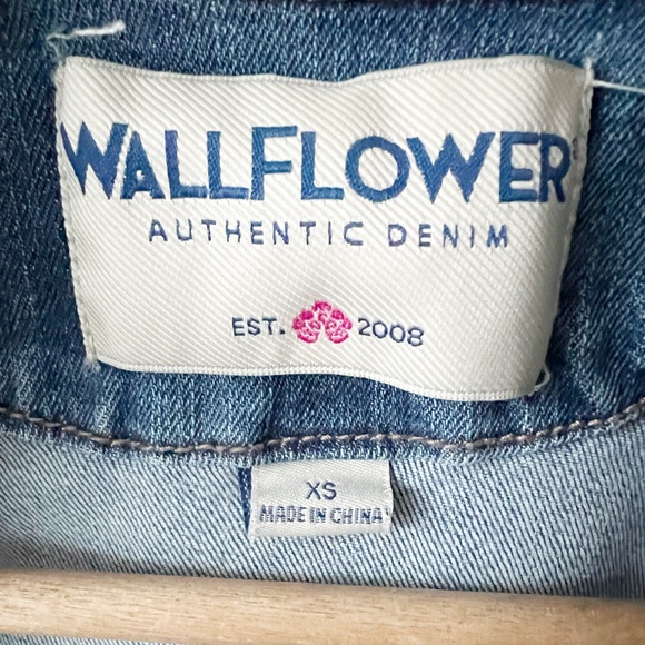 Western, Distressed, Denim Vest - Picture 3 of 3